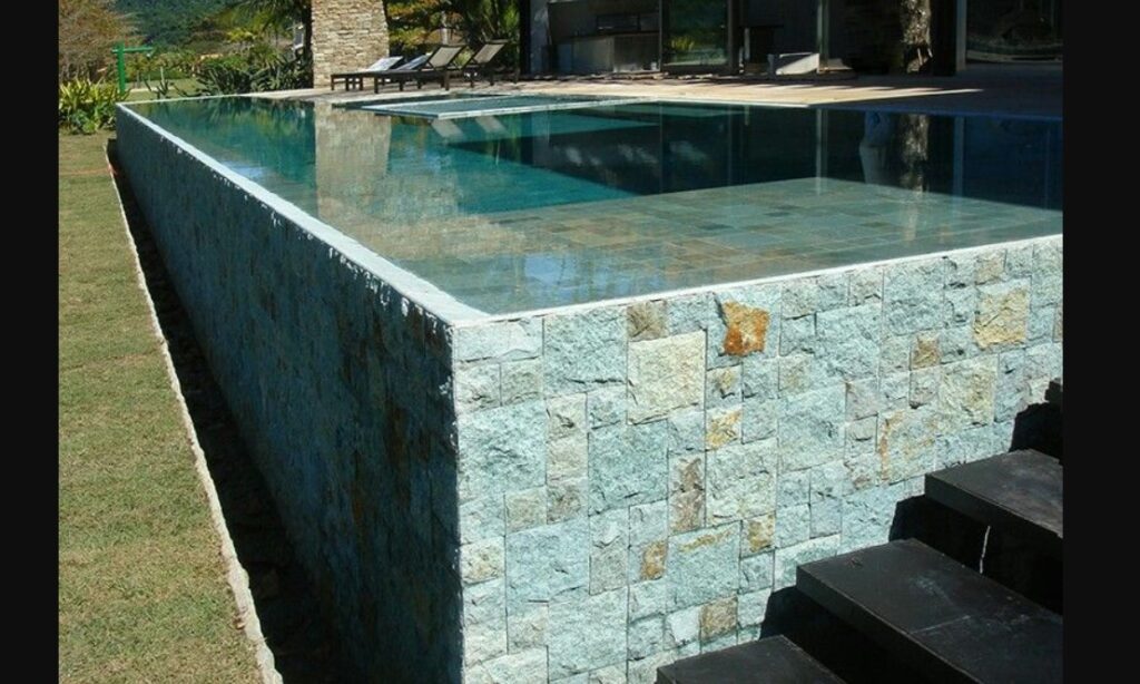 batu hijau kolam renang